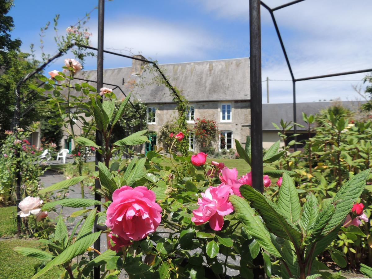 Chambres D'Hotes Les Pieris Grandcamp-Maisy Exterior photo